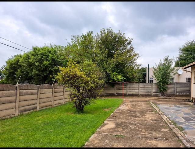 4 BEDROOM HOUSE RENTED IN BRACKENDOWNS